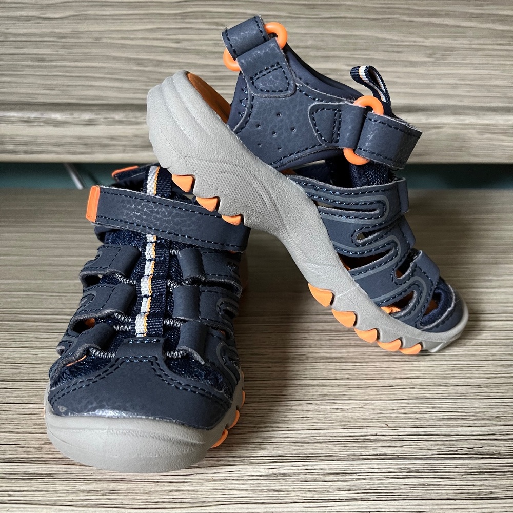 Cat and Jack Toddler Teri Apparel Water Shoes- Size 8